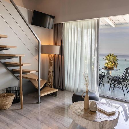 Blue Carpet Luxury Suites Pefkochori Exterior foto