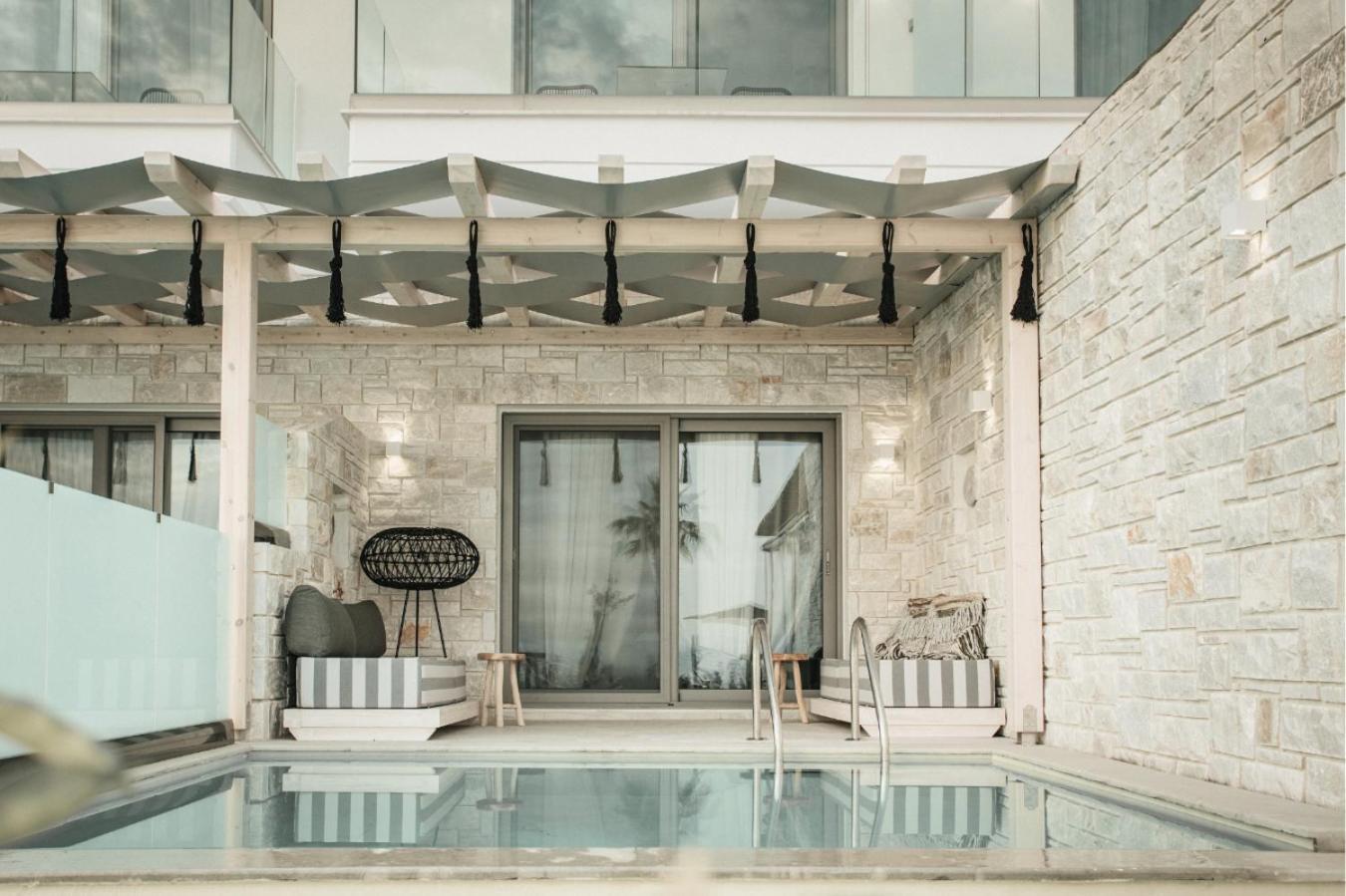 Blue Carpet Luxury Suites Pefkochori Exterior foto